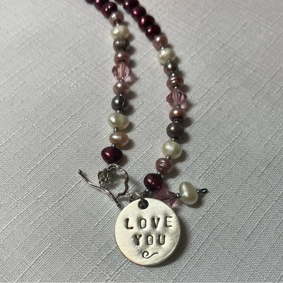 Unique handmade Pearl Necklace with stamped Love You Pendant - Picture 5 of 5